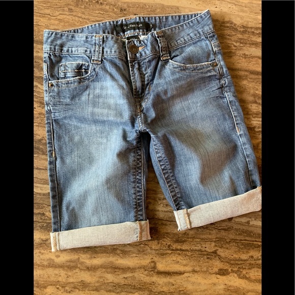 CALVIN KLEIN BRAMUDA STYLE SHORTS SIZE 2 - Picture 7 of 7